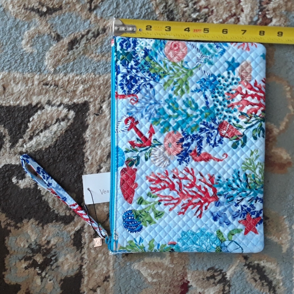 8x*Host Pick*Vera Bradley adorable wristlet - Picture 12 of 16